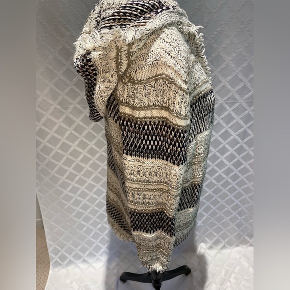 FYLO Textured Knit Sweater Size Large - Picture 2 of 11